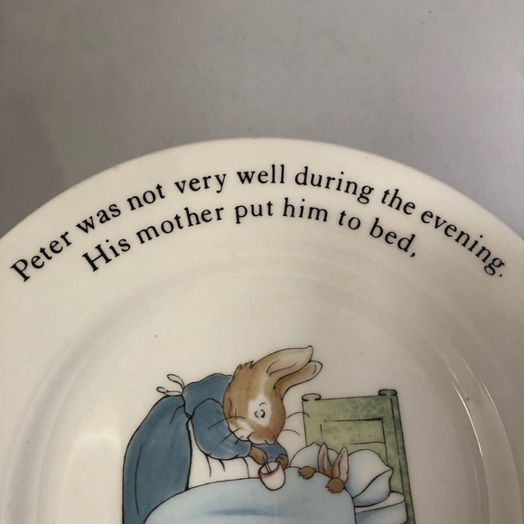 WEDGWOOD Peter Rabbit Plate - Picture 3 of 4